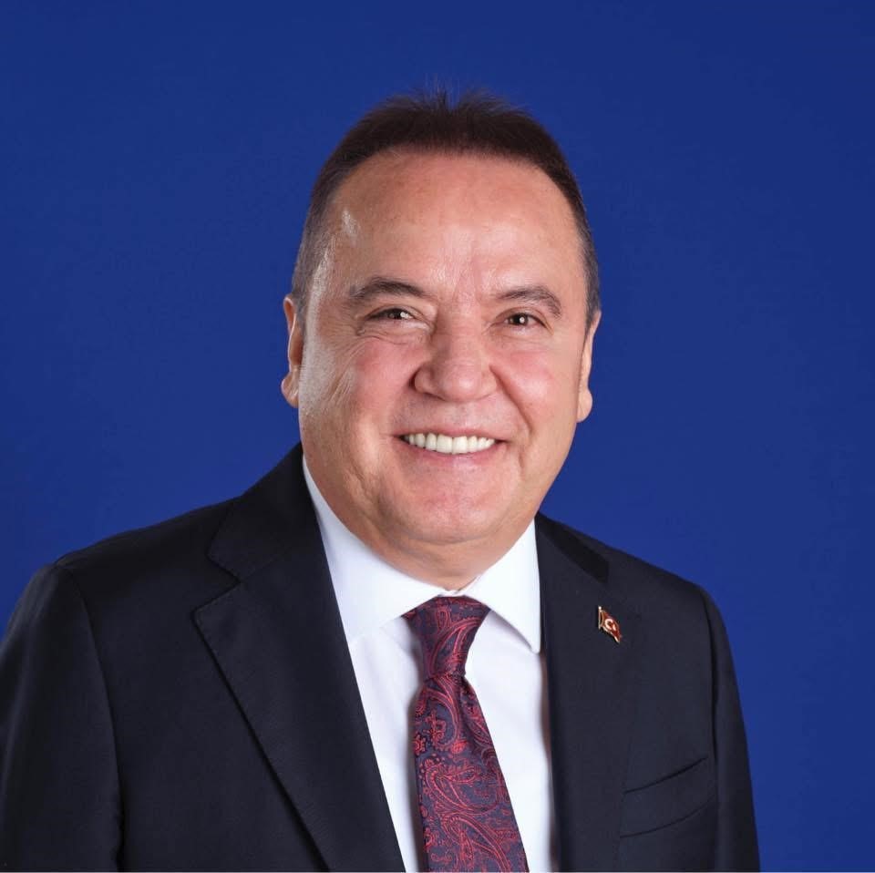 Muhittin Böcek: 