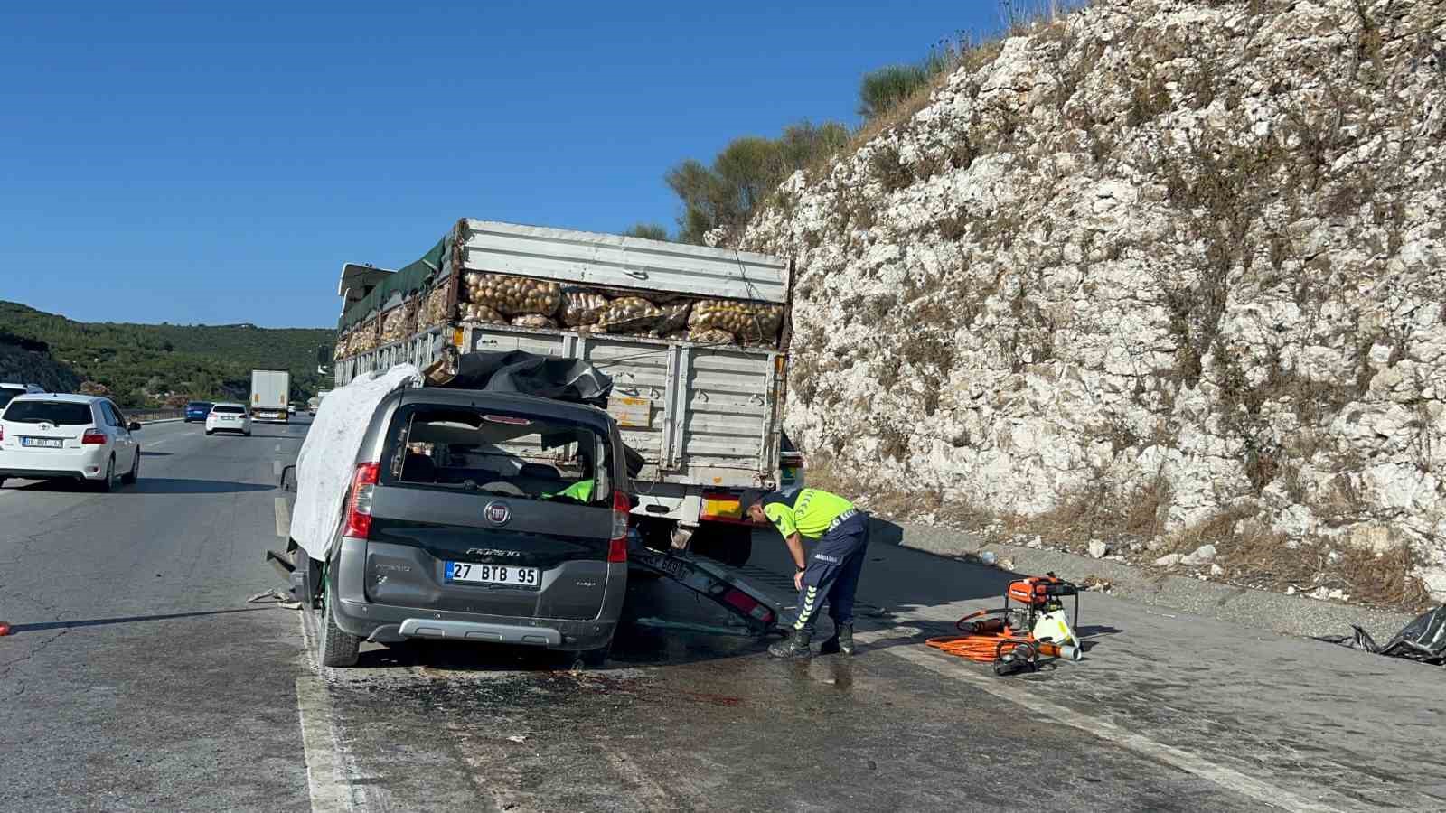 Mersin’deki feci kazada ölen 5 kişinin kimlikleri belirlendi 