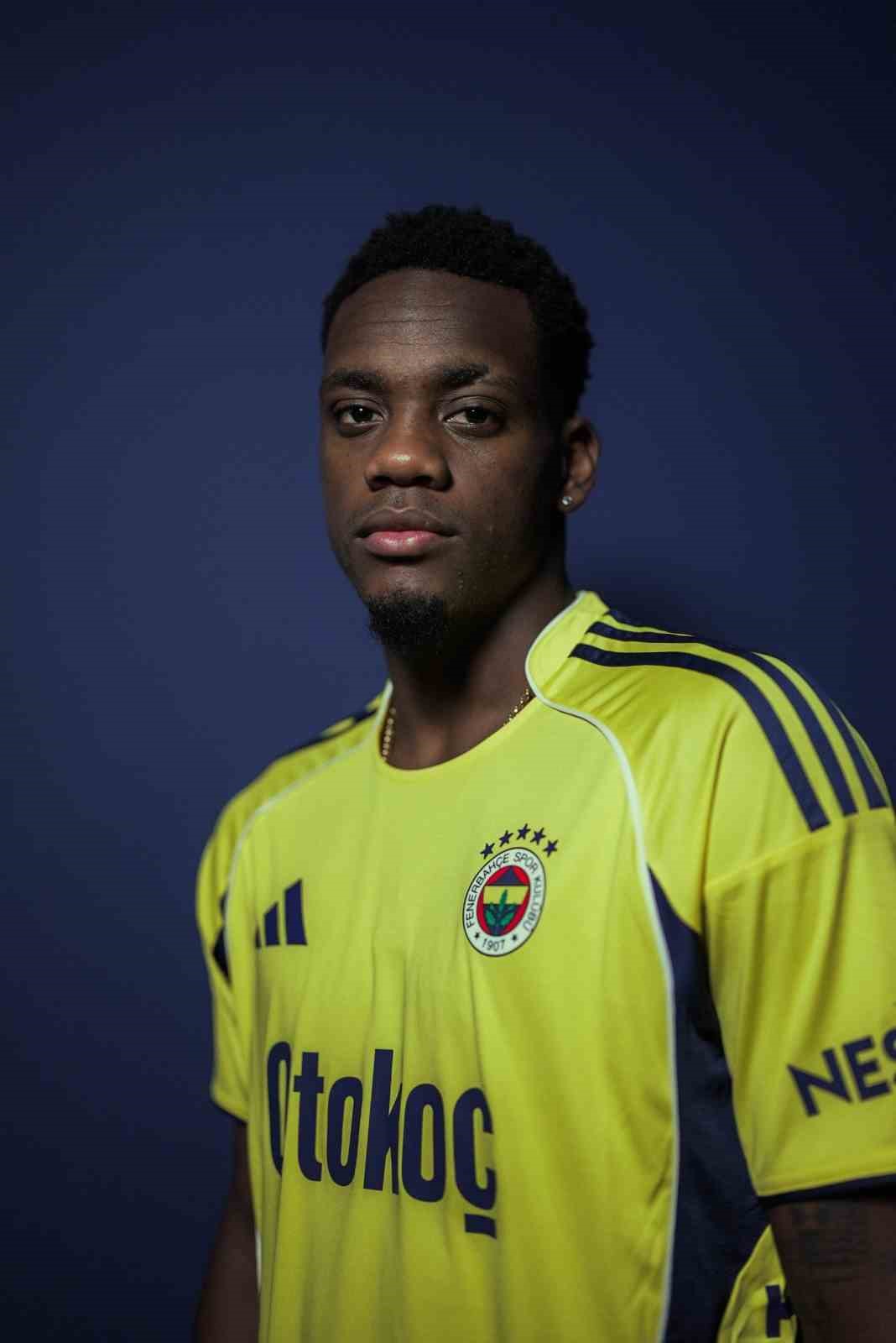 Jhon Duran resmen Fenerbahçe’de 
