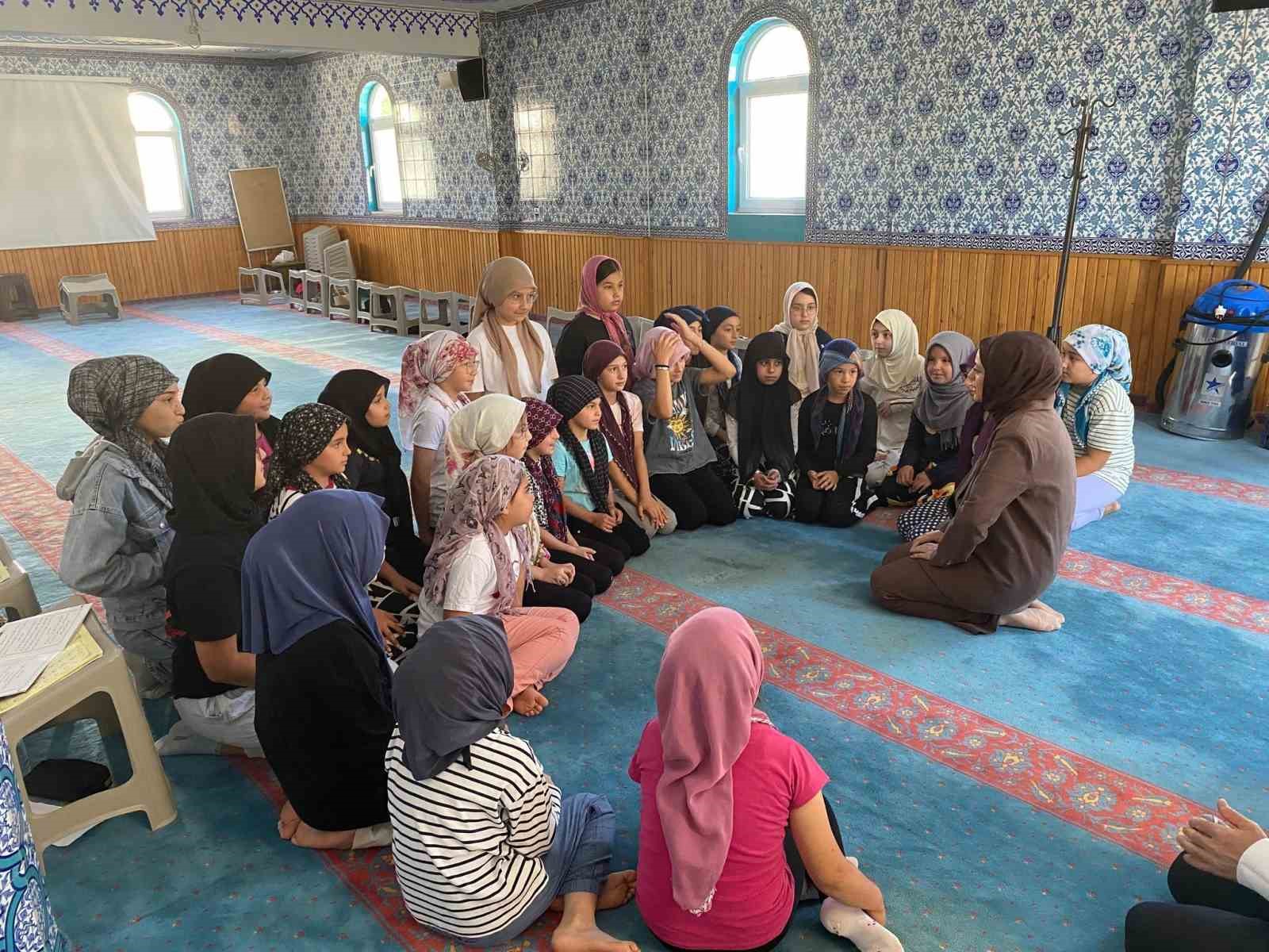 Kaymakam Gizem Bayguş’tan Kur’an Kursu öğrencilerine ziyaret 