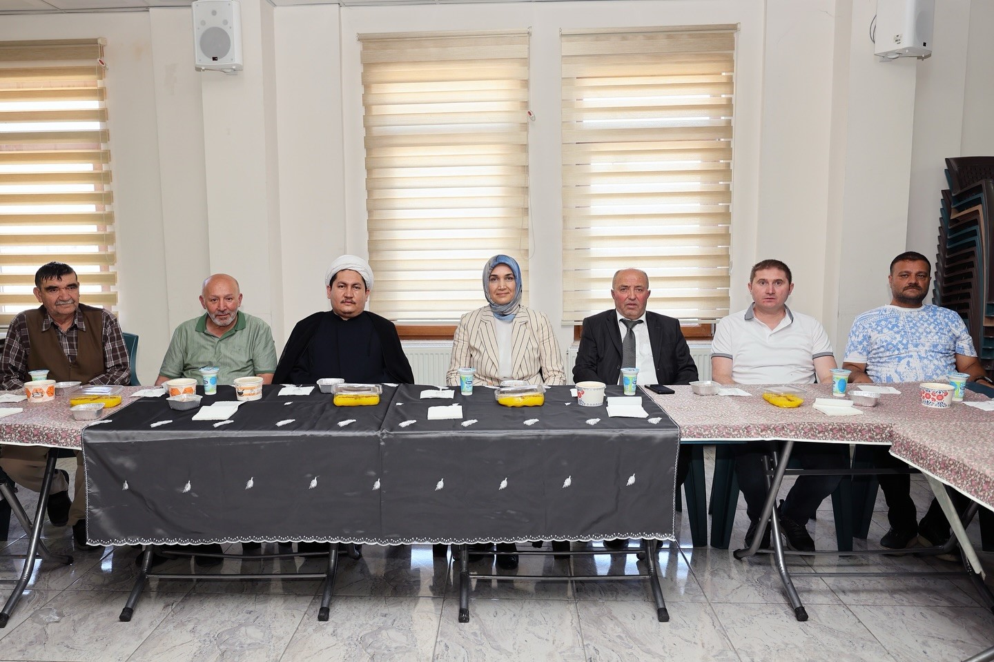 Vali Yiğitbaşı aşure ikramında bulundu 
