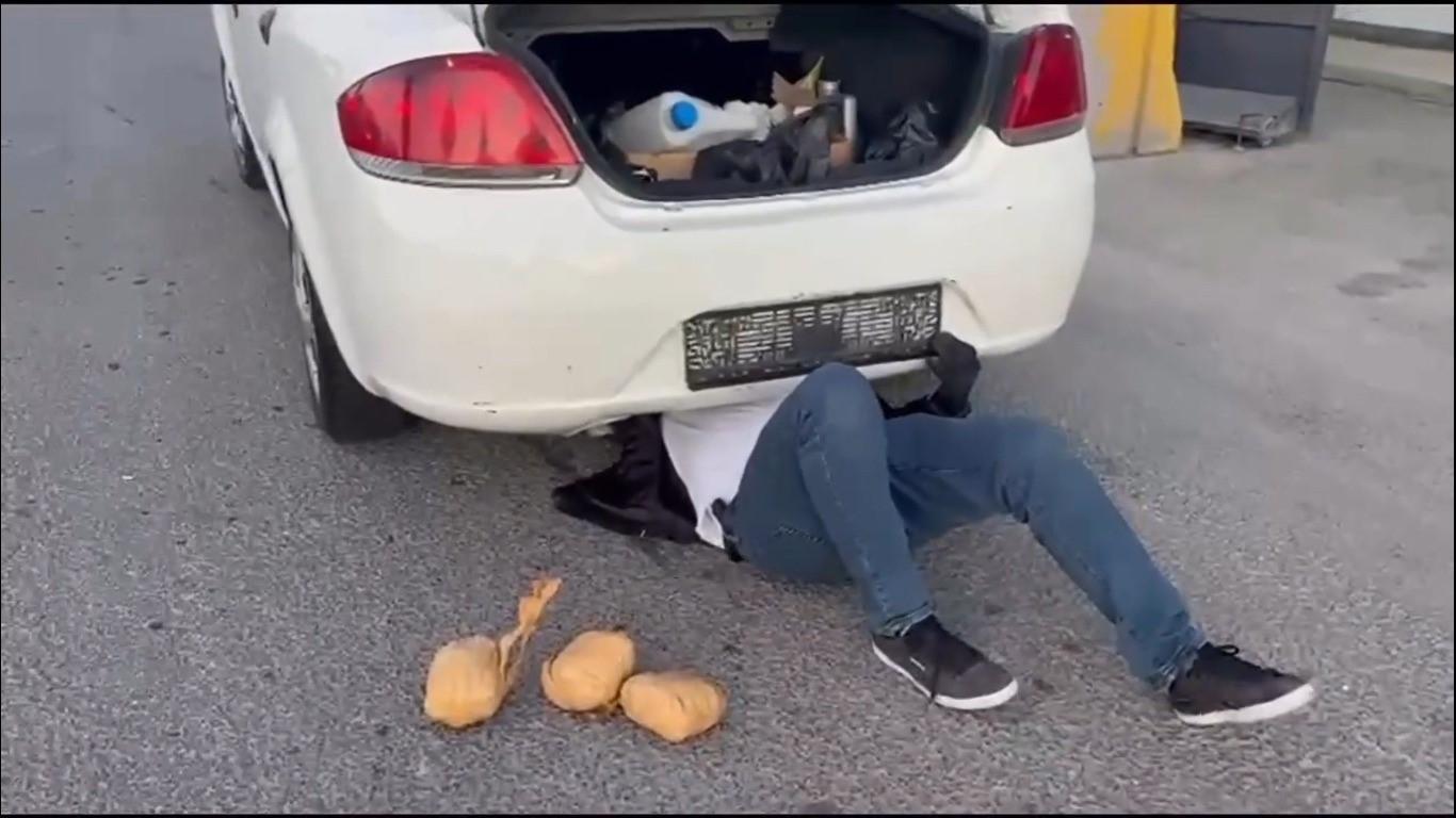 Kütahya’da uyuşturucu operasyonu, 2 şüpheli tutuklandı 