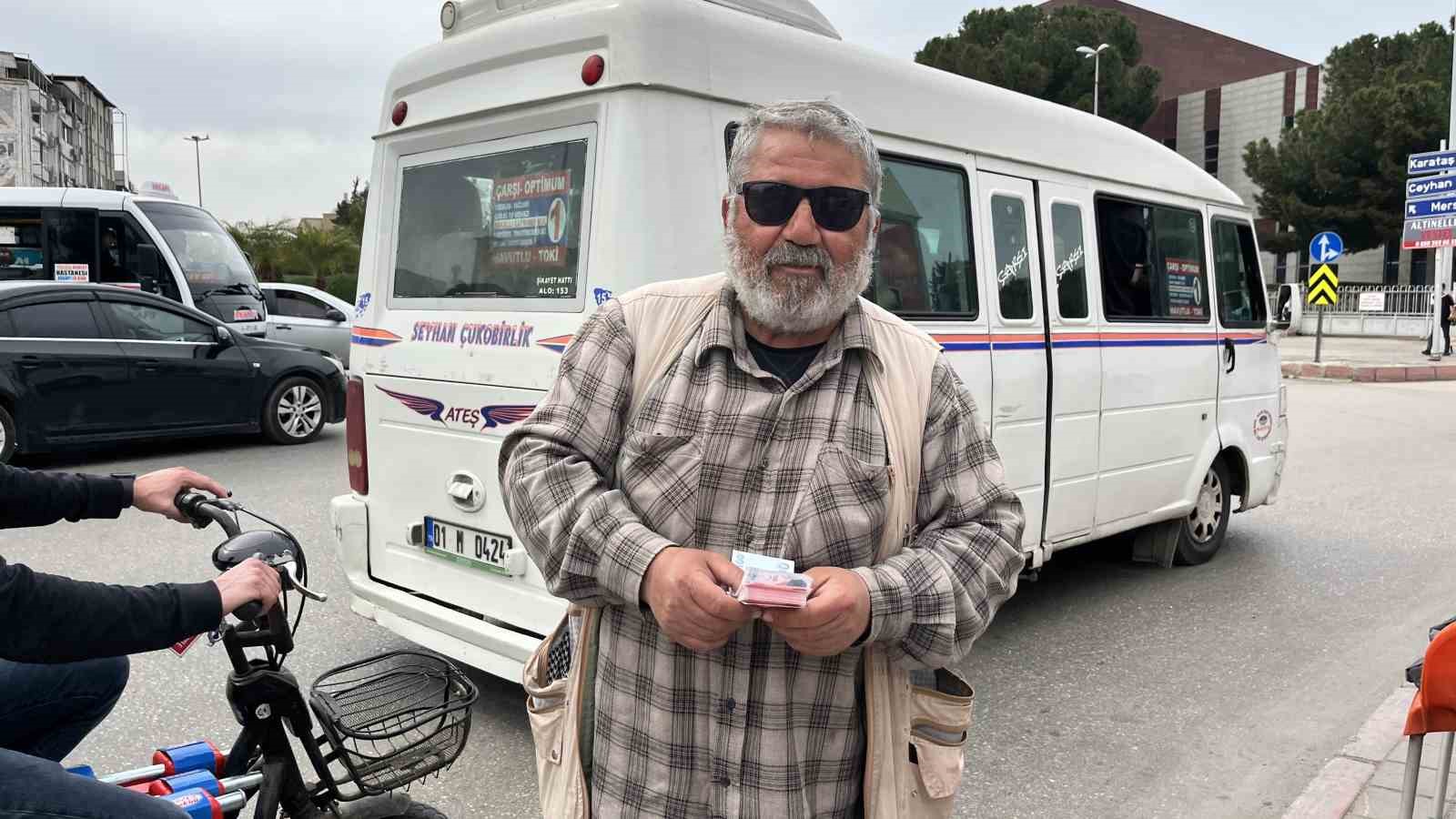 Bozuk paracılığı mesleği yaptı 