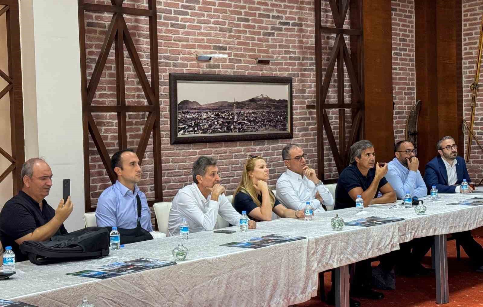 Erciyes, Polonyalı turistlerin yeni gözdesi: tur operatörlerinden ziyaret 