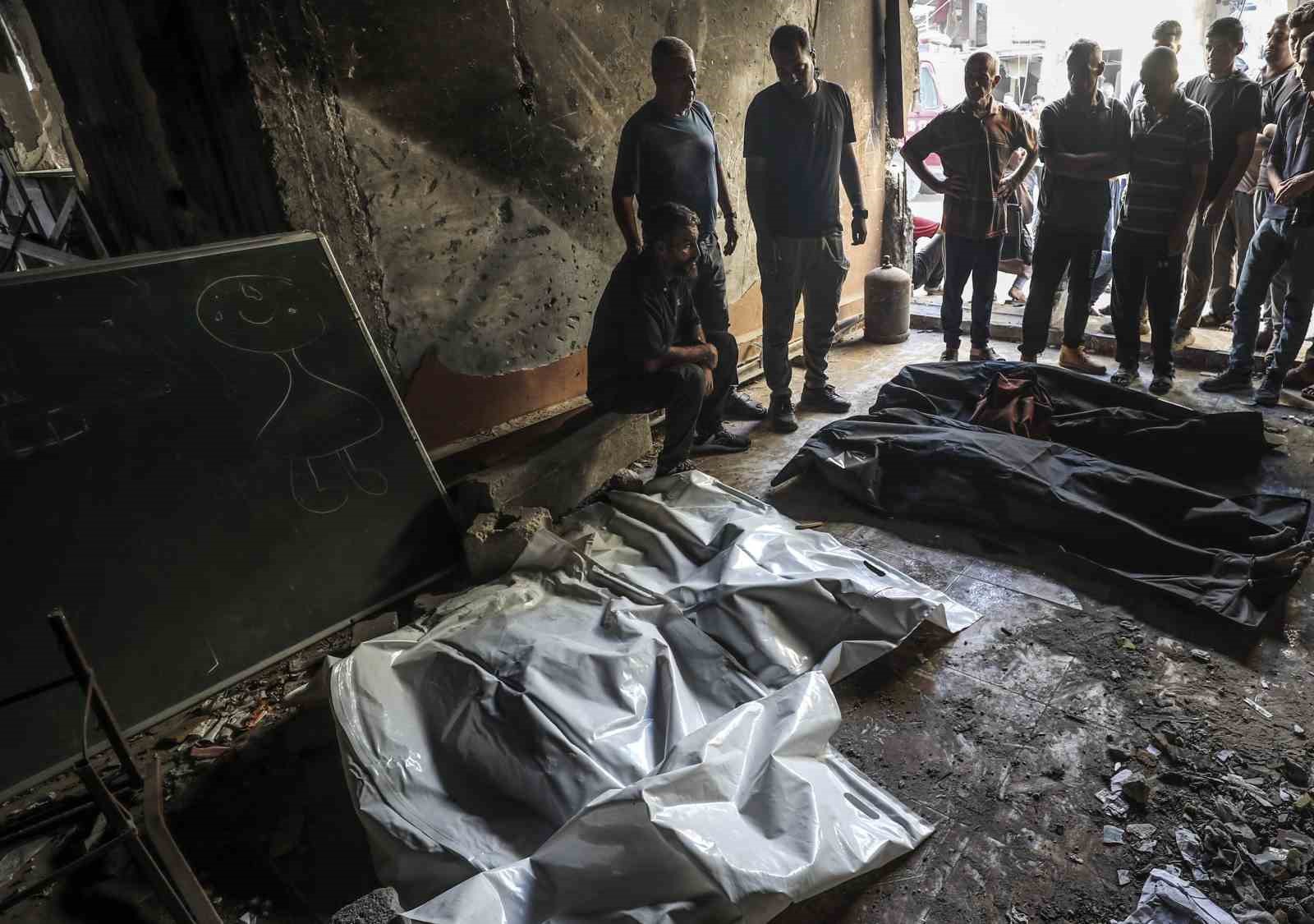 Gazze’de can kaybı 57 bin 523’e yükseldi 