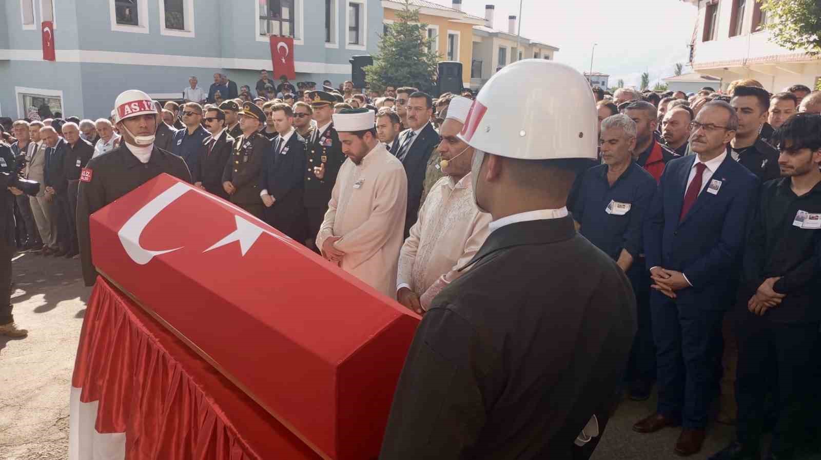 Pençe-Kilit şehidi Malatya’da son yolculuğuna uğurlandı 