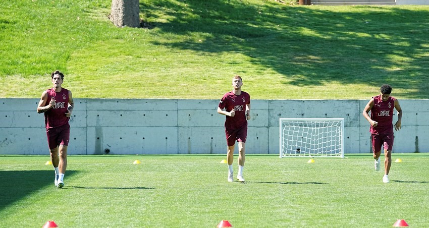 Galatasaray, yeni sezon hazırlıklarına devam etti 