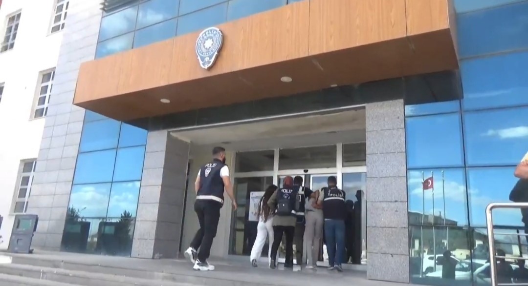 Van’da fuhuş operasyonunda 2 kişi tutuklandı 