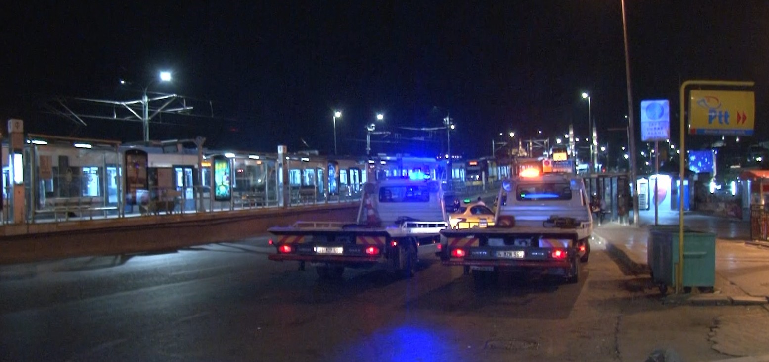Galata Köprüsü trafiğe kapatıldı 