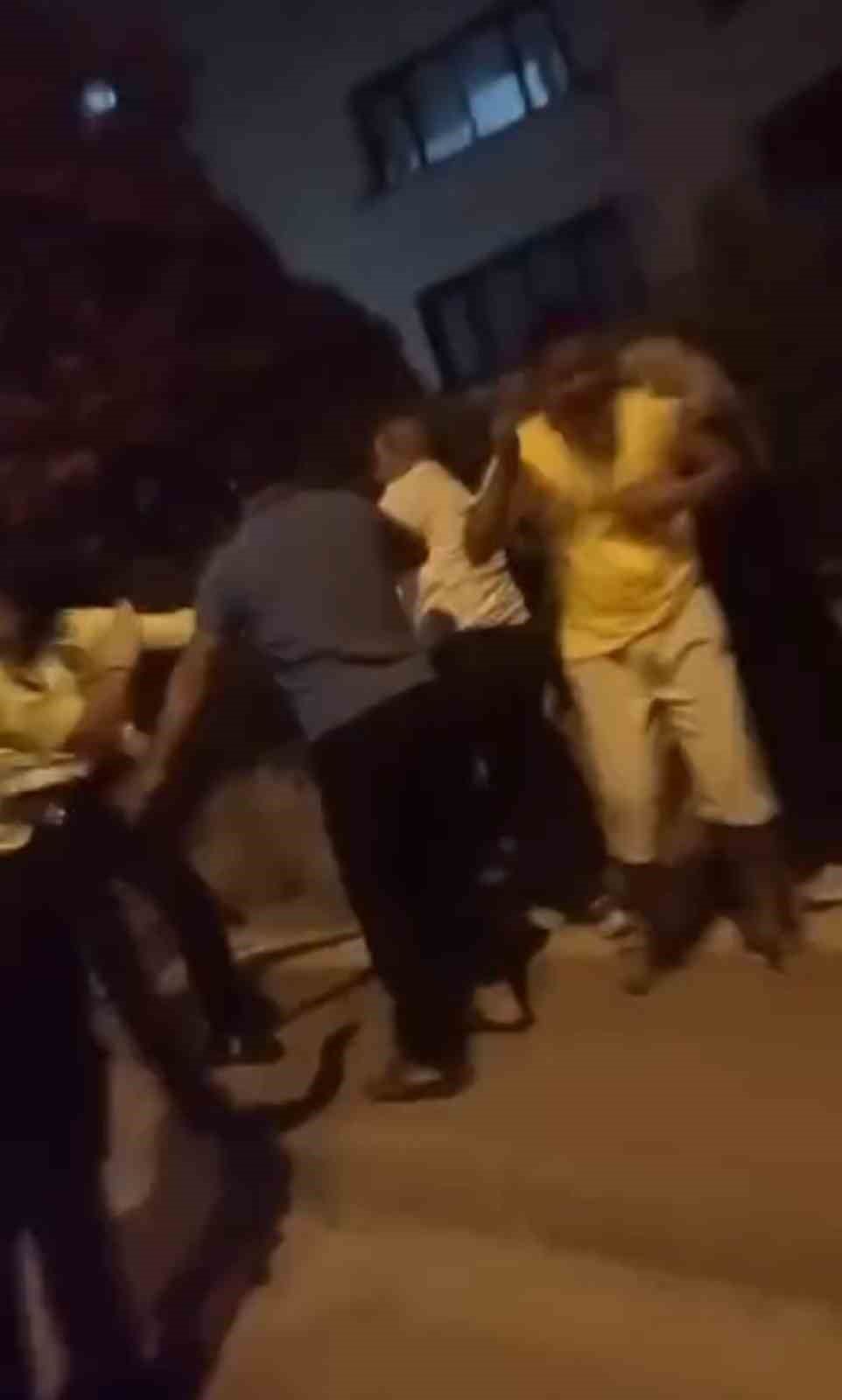 Ehliyetsiz sürücüye ceza kesildi, babası olay çıkardı 