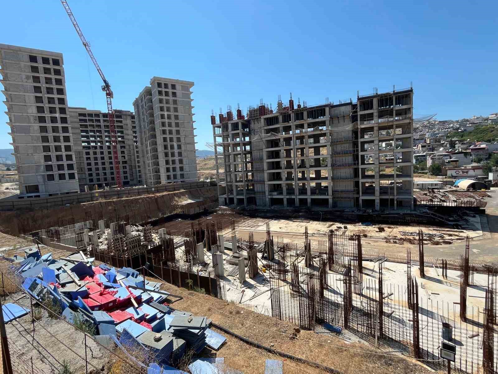 İzmir’deki kooperatif mağdurları, yolsuzluk projesini anlattı 