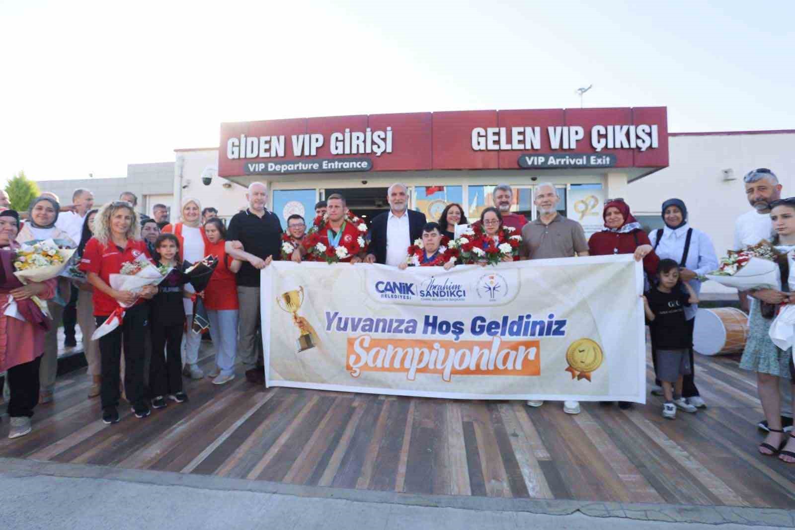Canikli özel sporculardan Avrupa’da tarihi zafer 