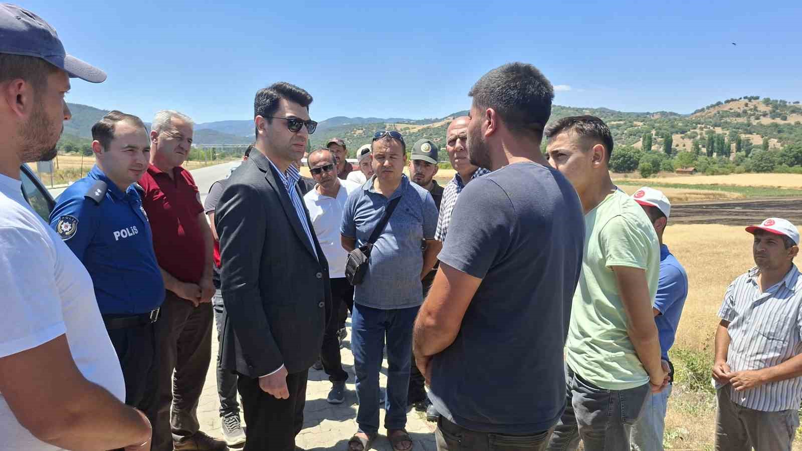 Hisarcık’ta biçerdöver kaynaklı yangında 2,5 dekar ekili alan zarar gördü 