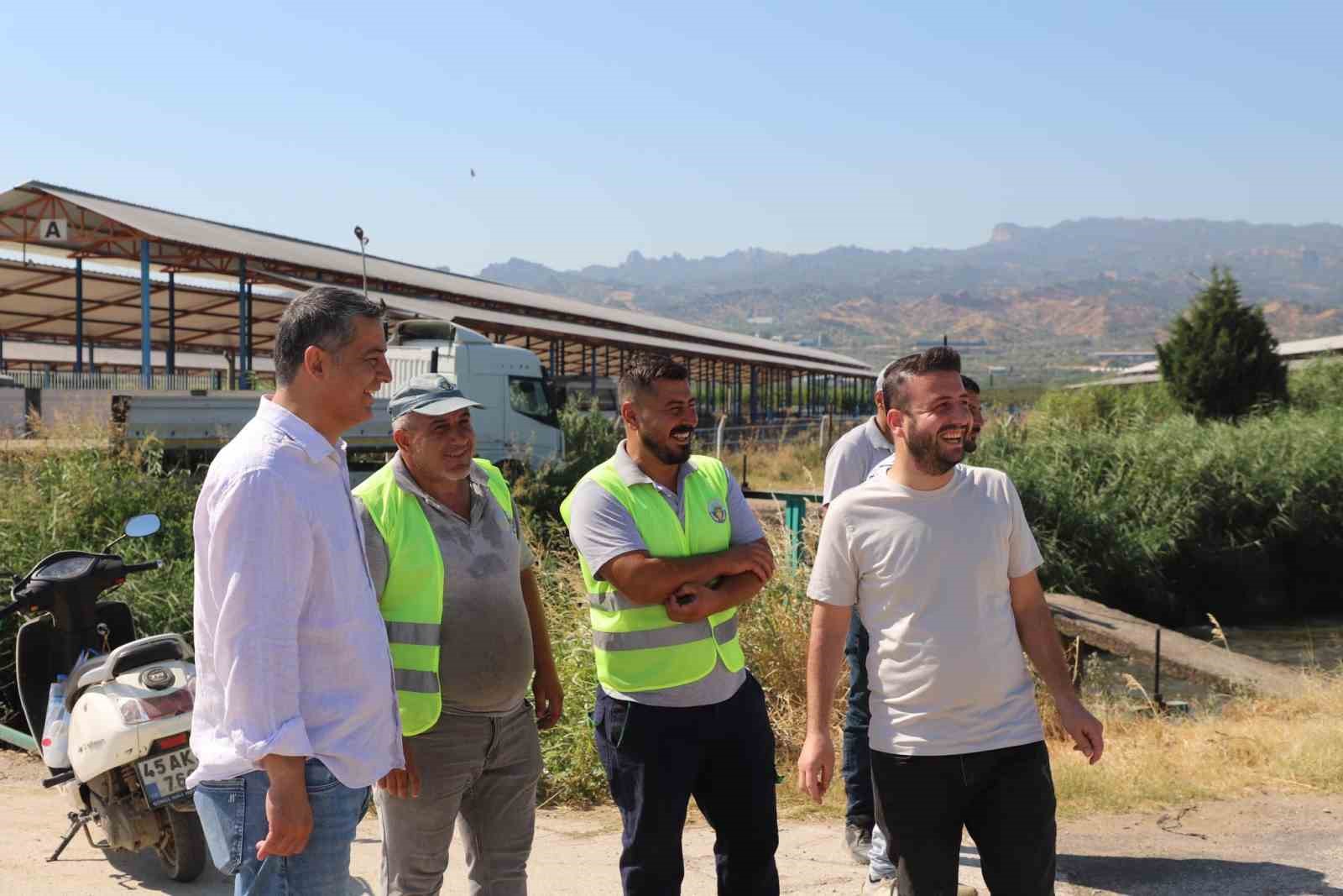 Turgutlu’daki yol yapım çalışmalarına inceleme 