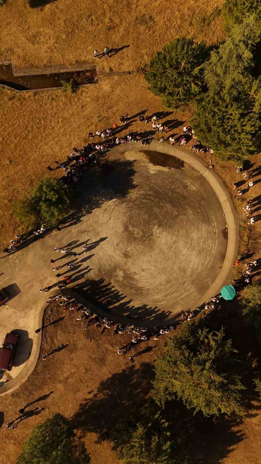 Görsel şölen sunan Derbent Barajı, doğaseverlerin yeni gözdesi oldu 
