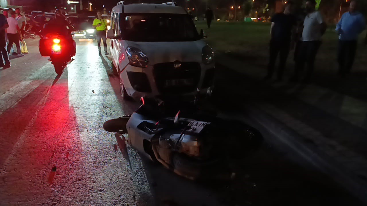 Alkollü sürücü ortalığı savaş alanına çevirdi 