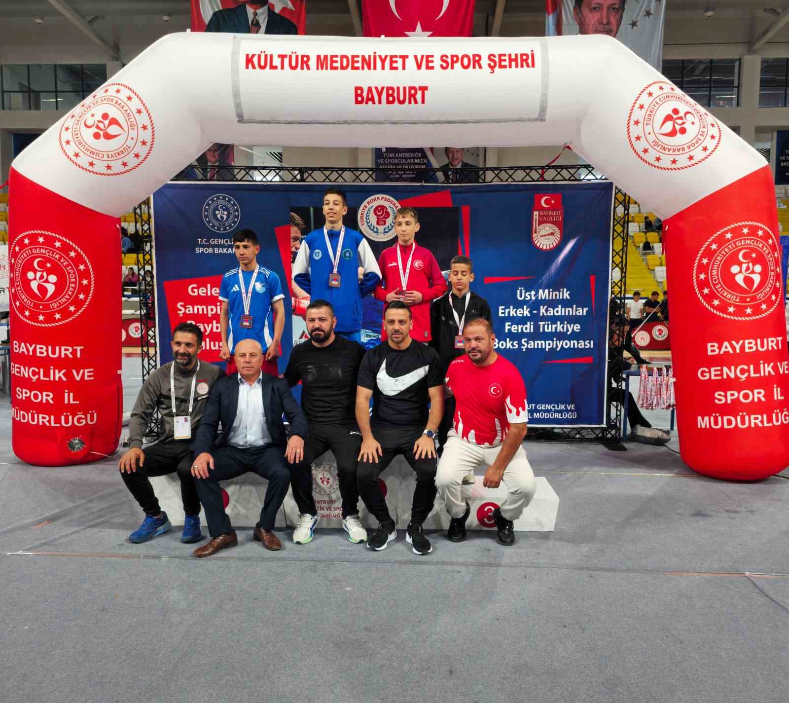 Aydınlı boksörler Türkiye şampiyonasında dereceye girdi 