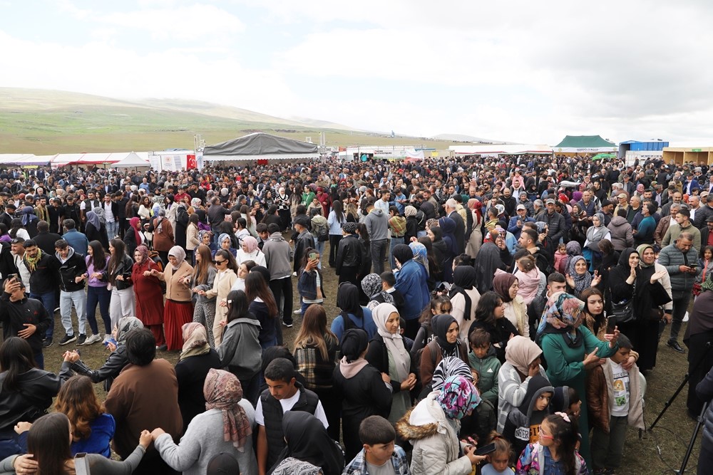 Başkan Demir, 13’ncü Hoçvan yayla festivaline katıldı 