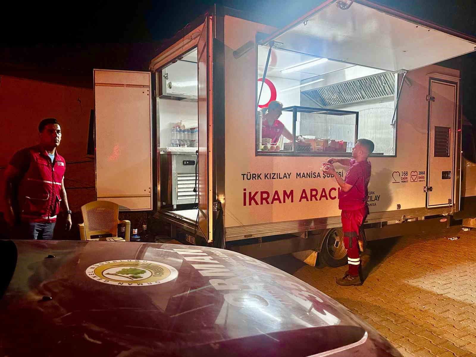 Manisa Türk Kızılay’dan orman ekiplerine destek 