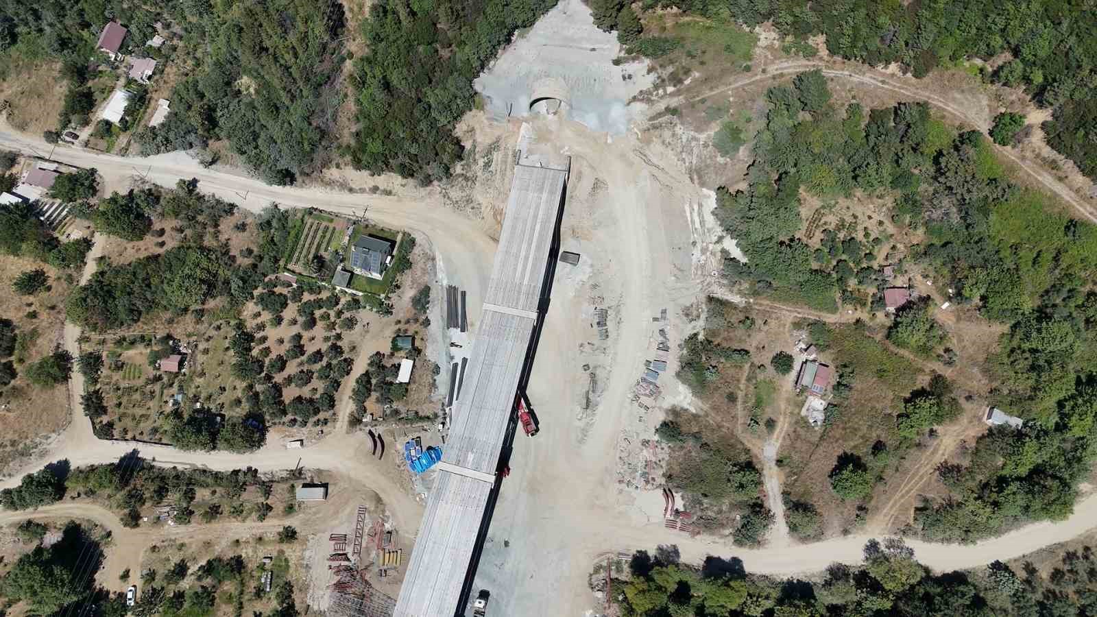 Esenköy’de tünel ve viyadük çalışmaları devam ediyor 