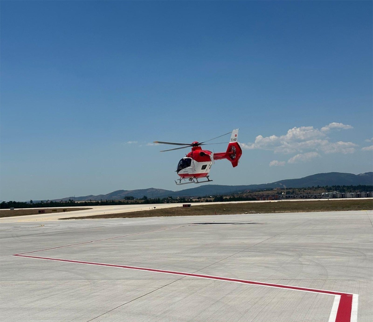 Kazada yaralanan vatandaş, ambulans helikopterle Ankara’ya nakledildi 