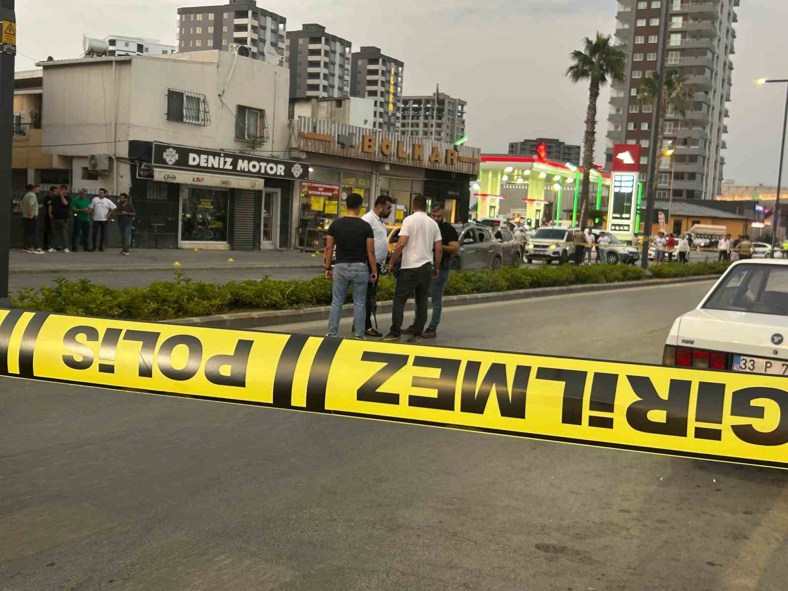 Mersin’de polisle çatışan cinayet zanlısı öldürüldü, 1 polis yaralandı 