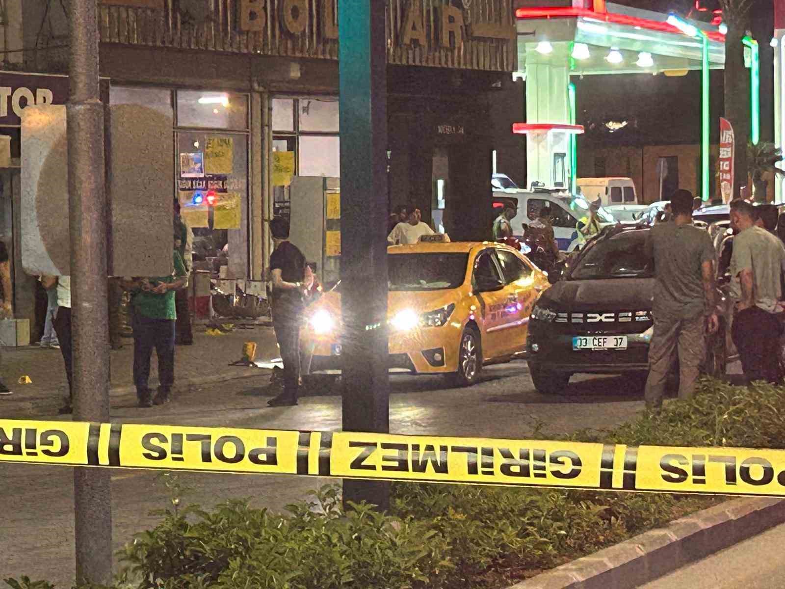 Mersin’de polisle çatışan cinayet zanlısı öldürüldü, 1 polis yaralandı 