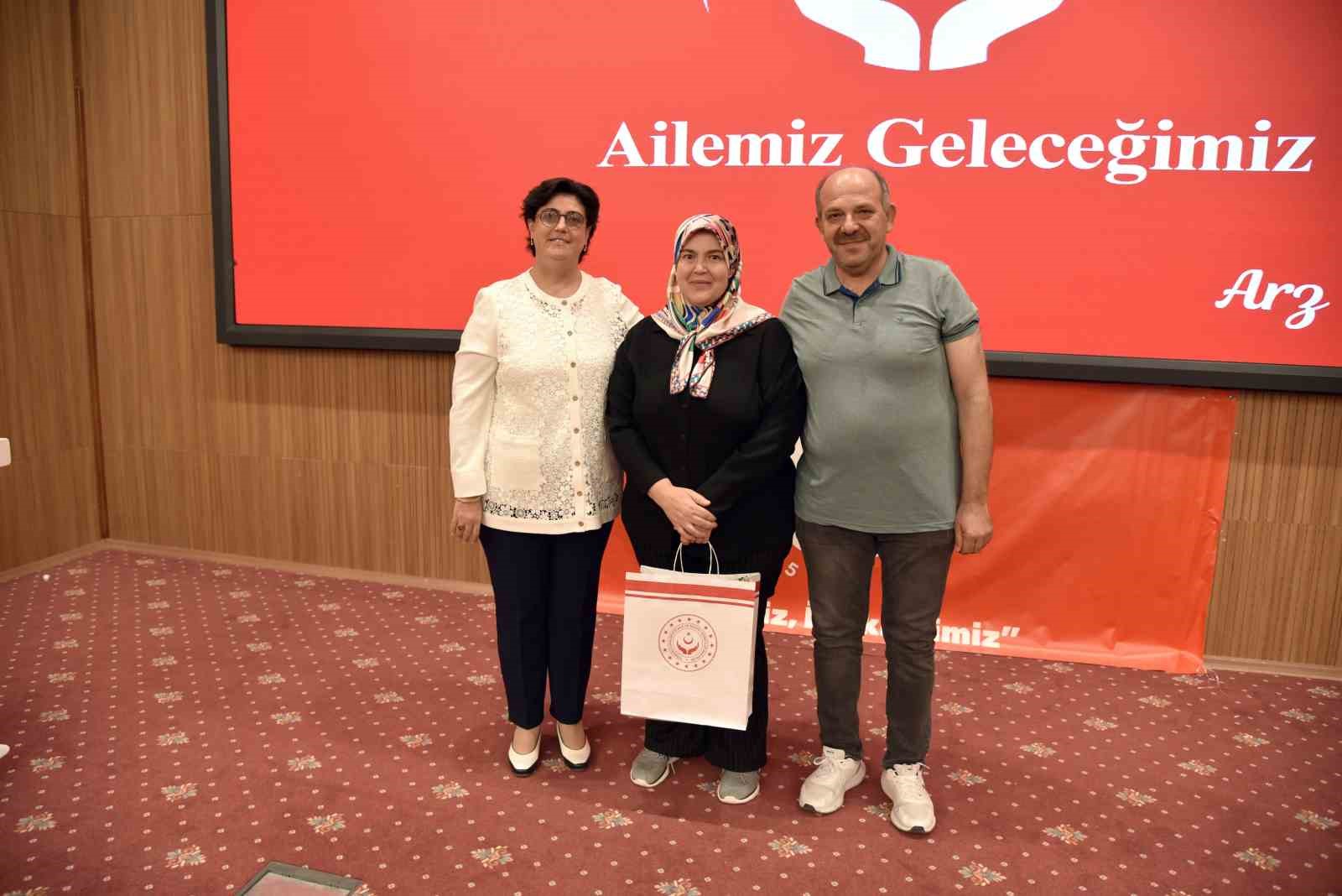 Dr. Ruhan Özkan: 