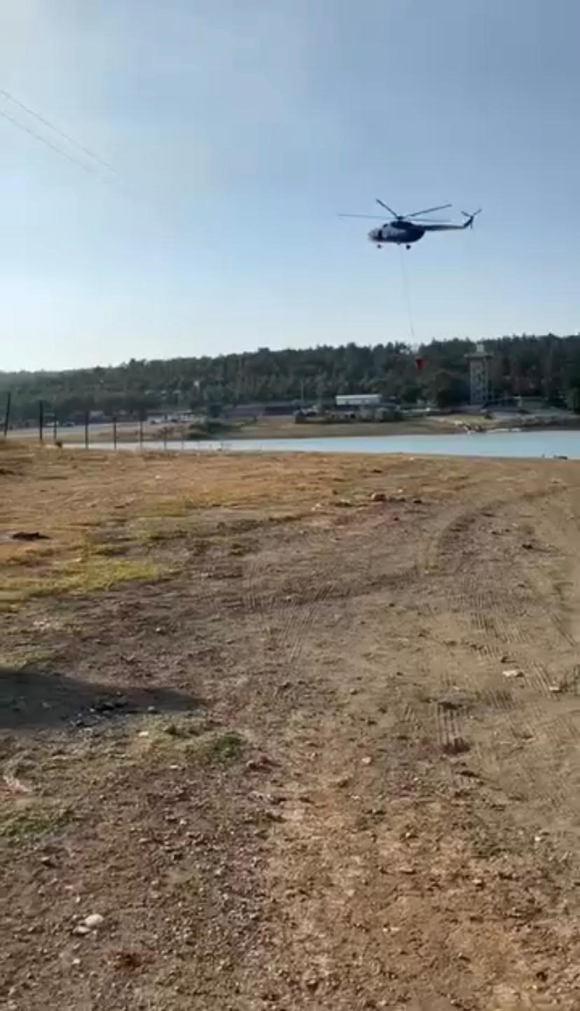 Yangına müdahale eden jandarma pilotundan büyük ustalık 