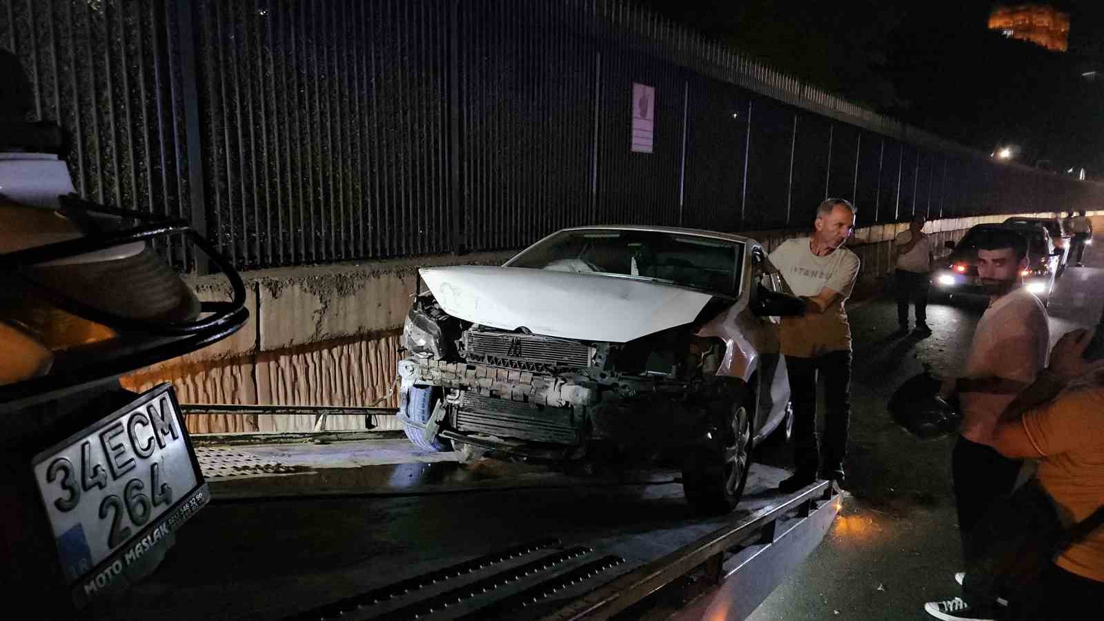 Trafikte makas atarak ilerledi, zincirleme kazaya sebep oldu: 1’i ağır 2 yaralı 