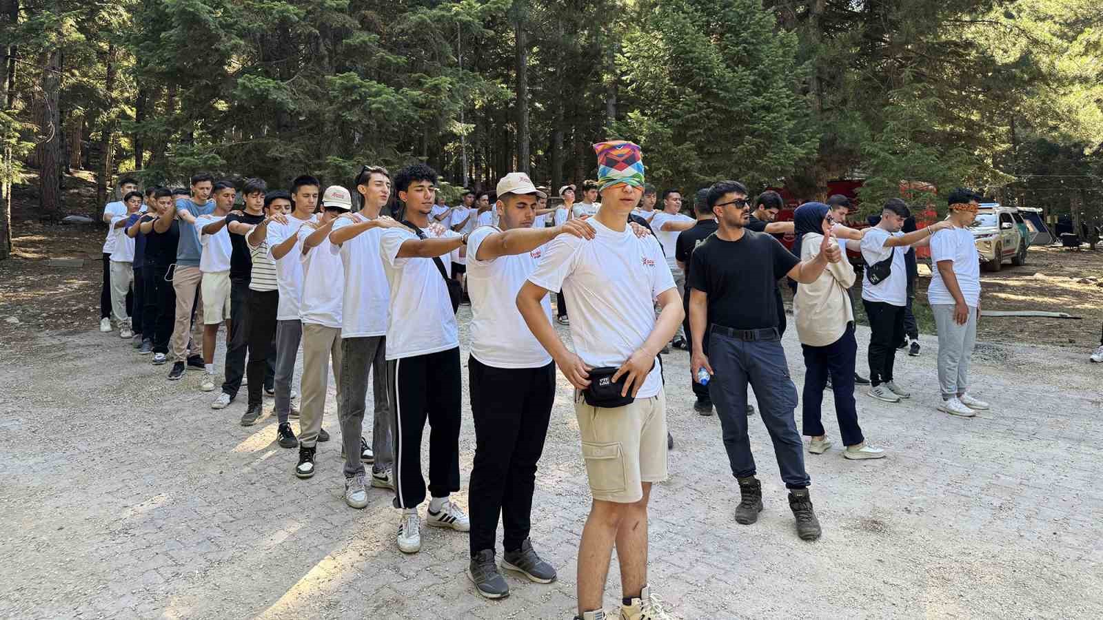 Pusula Maraş gençlik kampları 