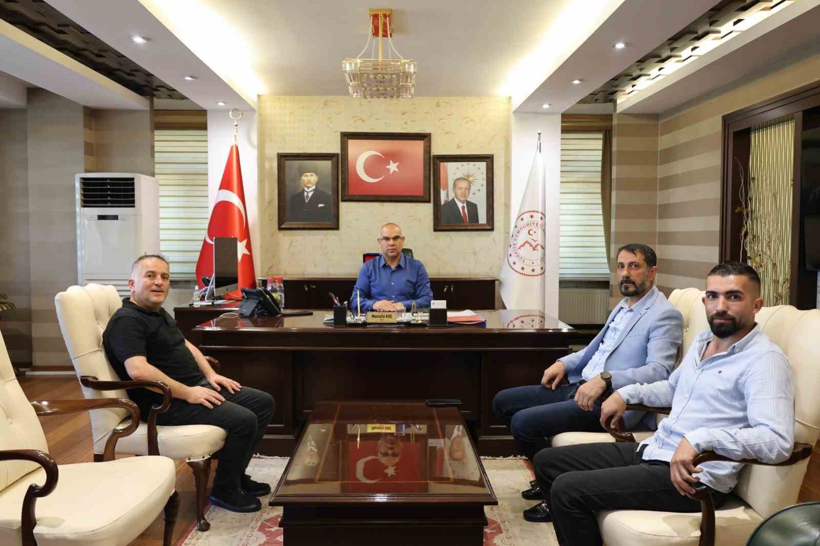 Patnos Gazeteciler Cemiyetinden Vali Mustafa Koç’a Ziyaret 