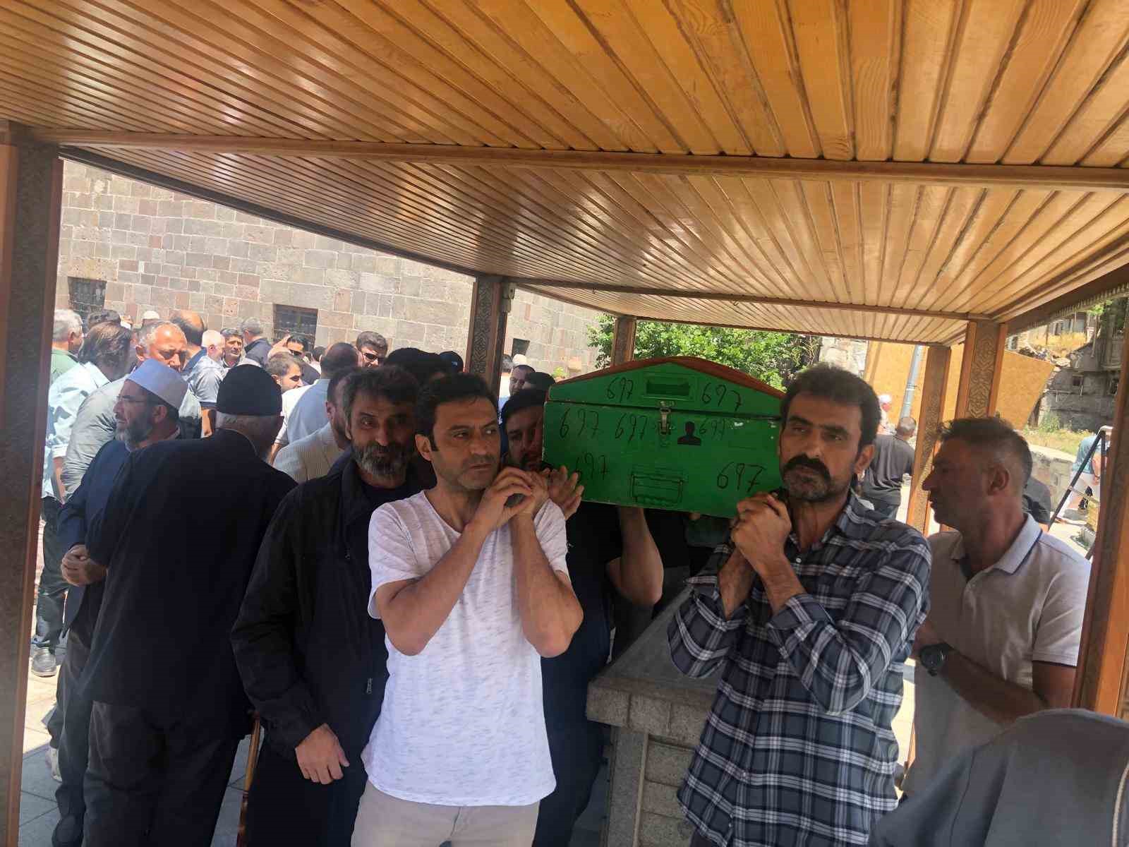Kara ve Bilgili ailesinin acı günü 