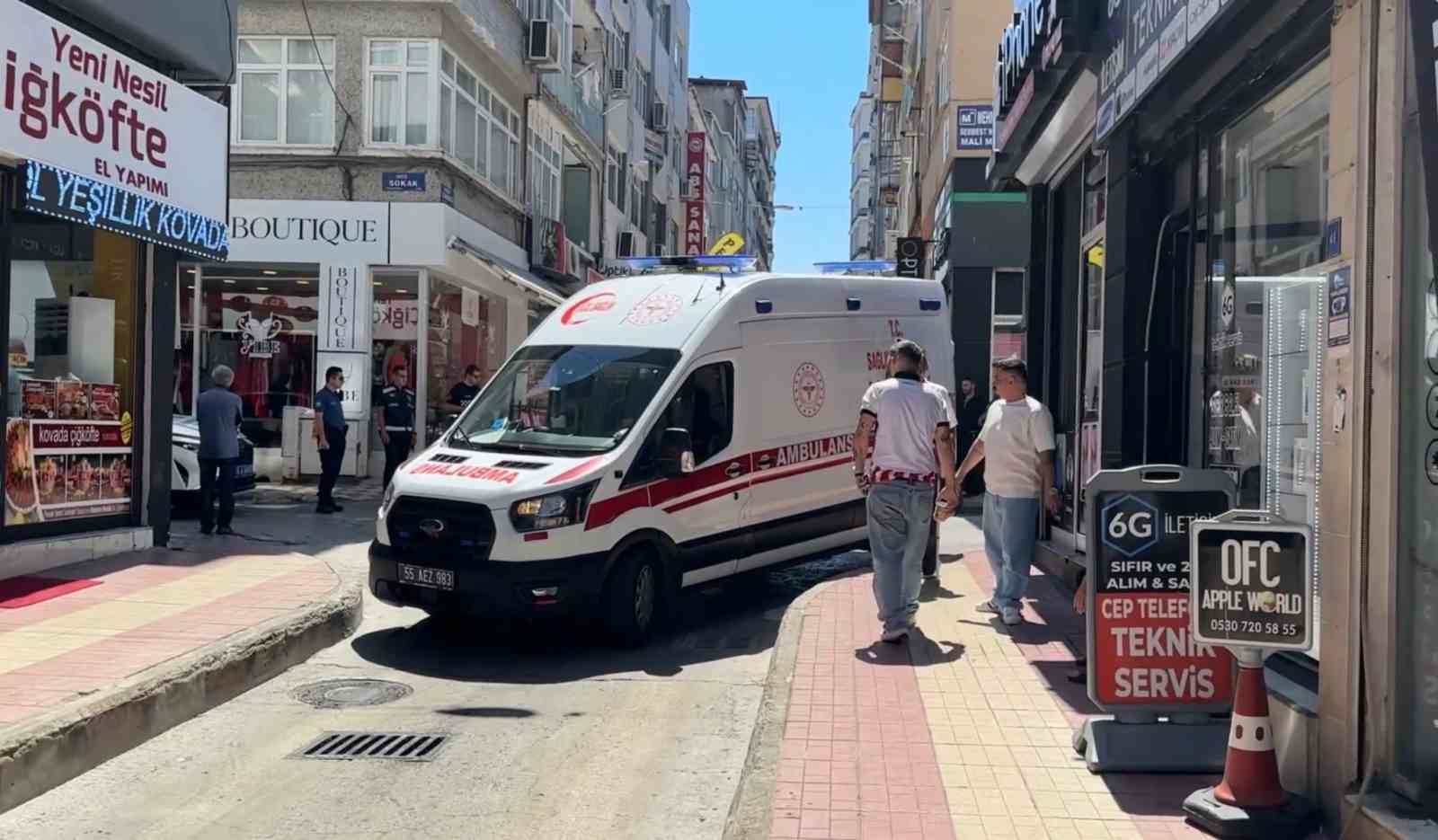 Motosiklet kaydı, yolcusu yaralandı: O anlar kamerada 