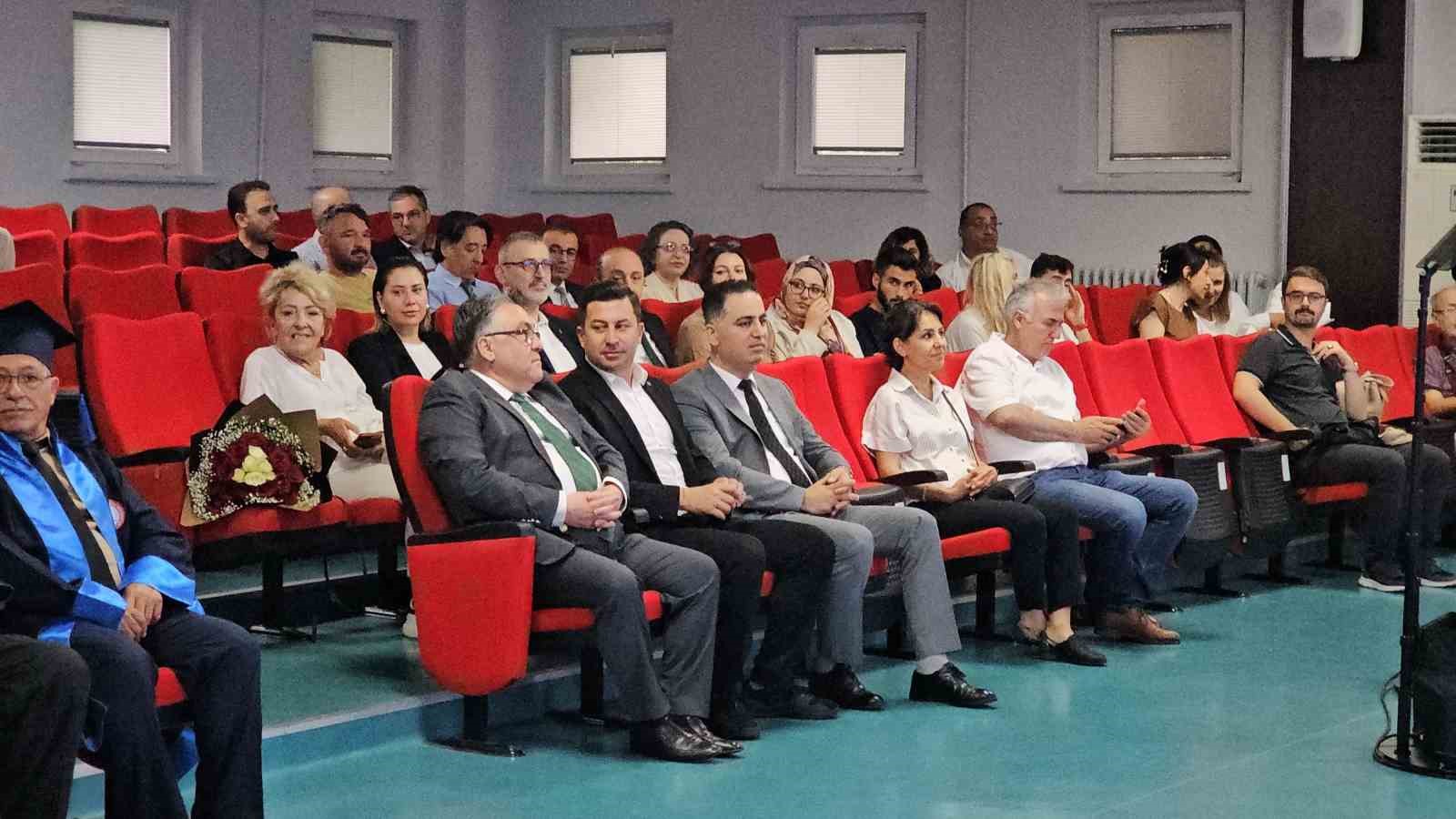 BEUN Tazelenme Üniversitesi’nde mezuniyet sevinci 