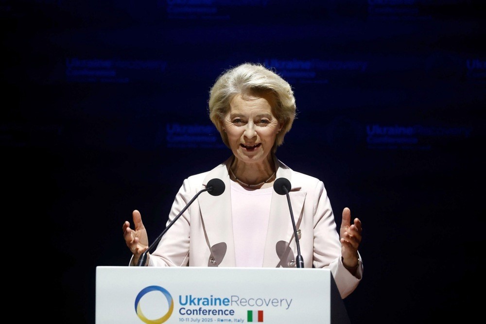 Ukrayna’nın Yeniden İnşası Konferansı’ndan Ukrayna’ya 10 milyar eurodan fazla destek taahhüdü 