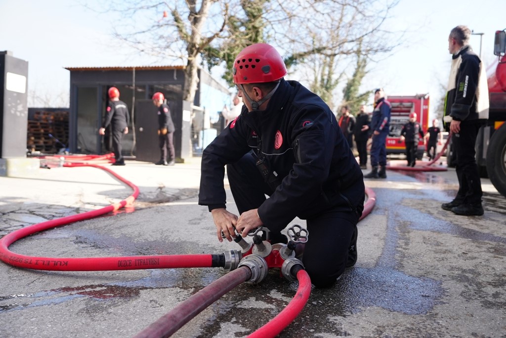 354 Yangına müdahale ettiler 