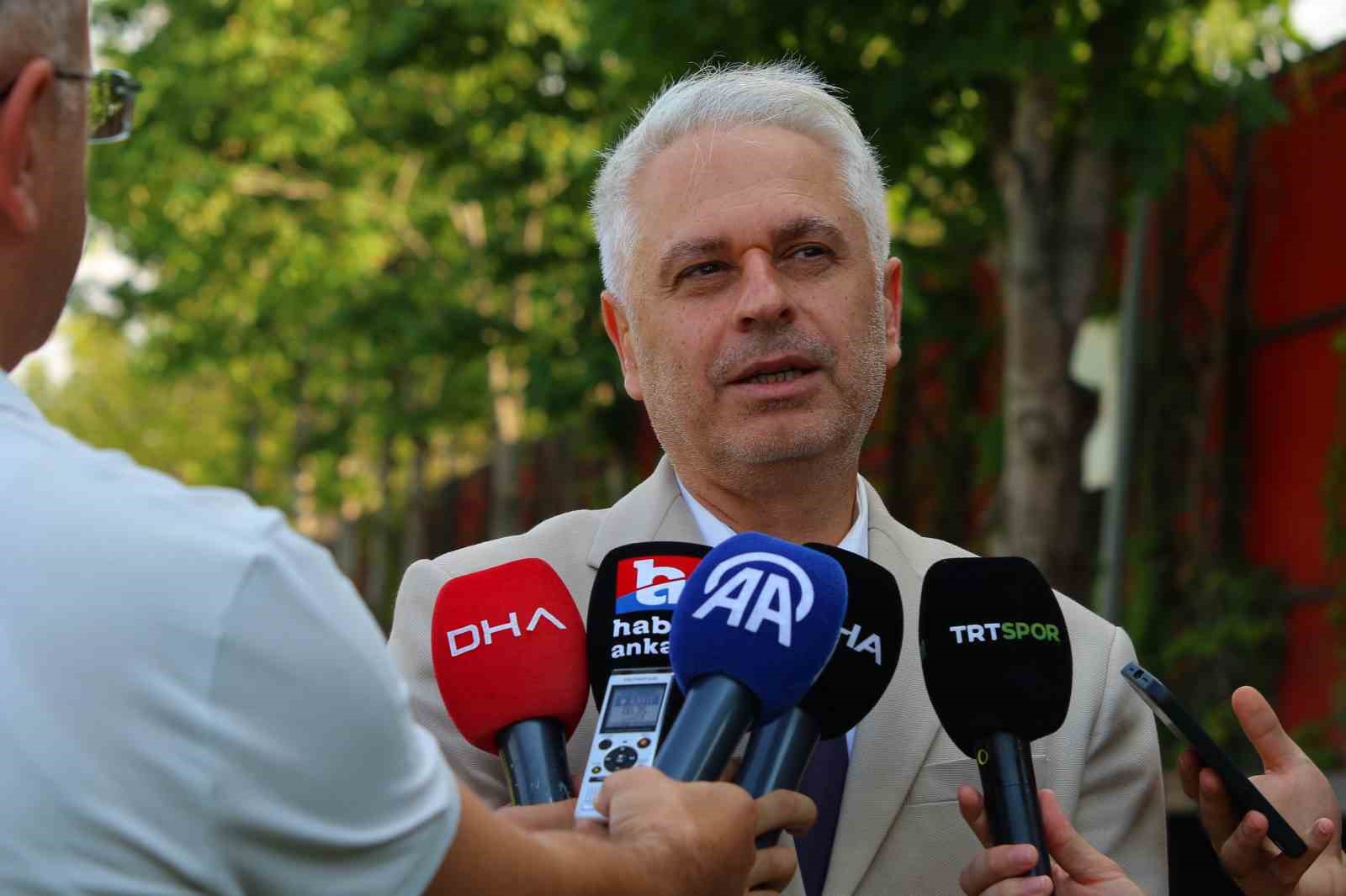 Ali Ekber Düzgün: 
