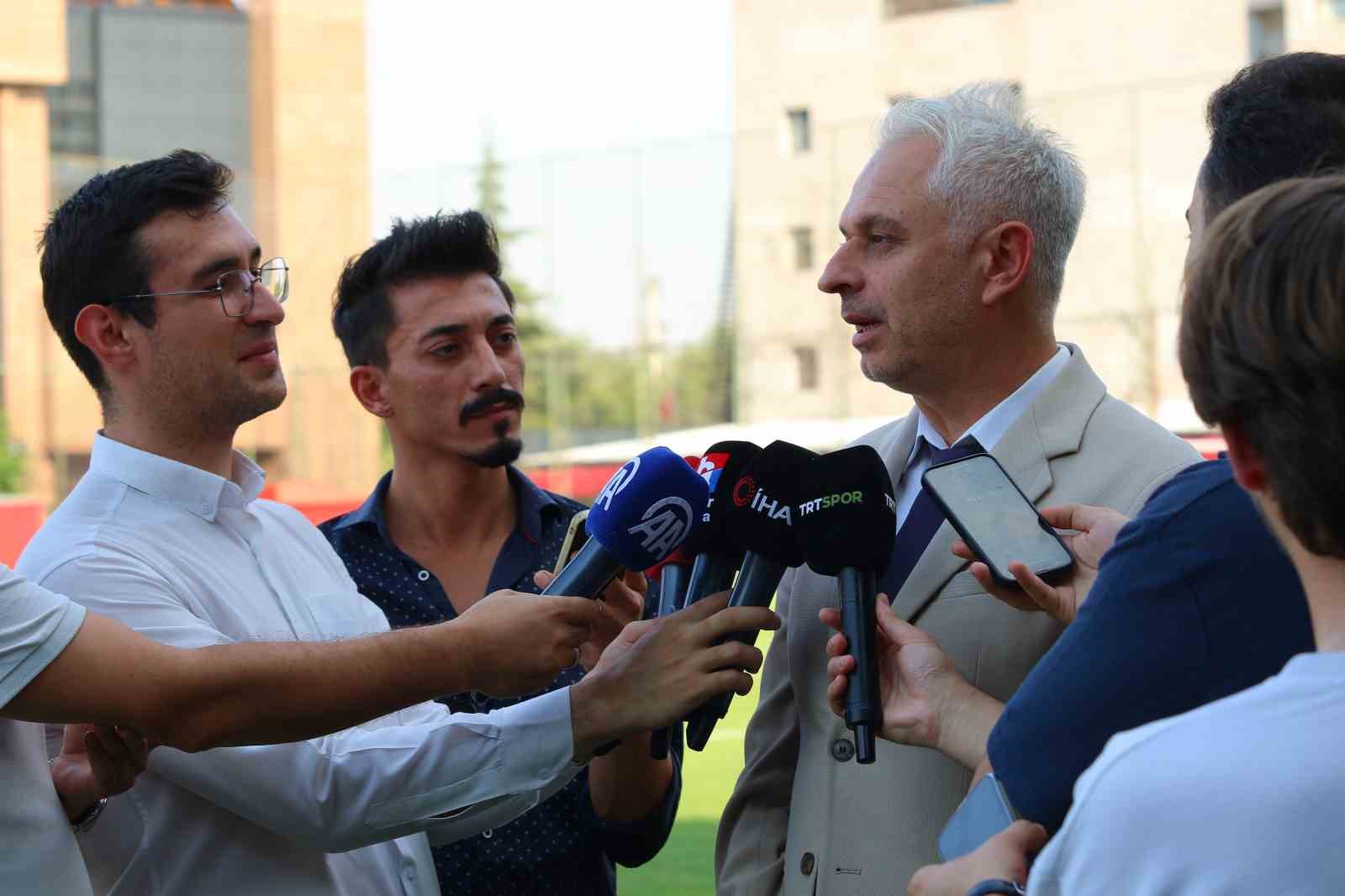 Ali Ekber Düzgün: 