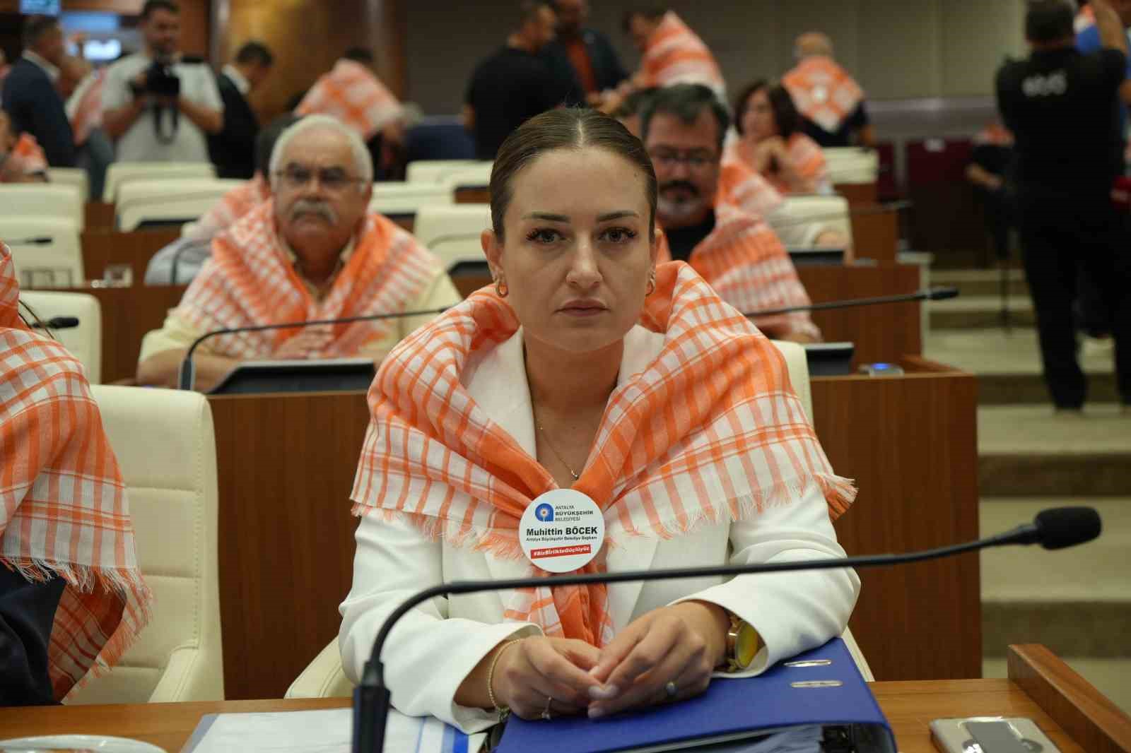 Antalya Büyükşehir Belediye Meclisi, Böcek’in tutuklanmasının ardından ilk kez toplandı 