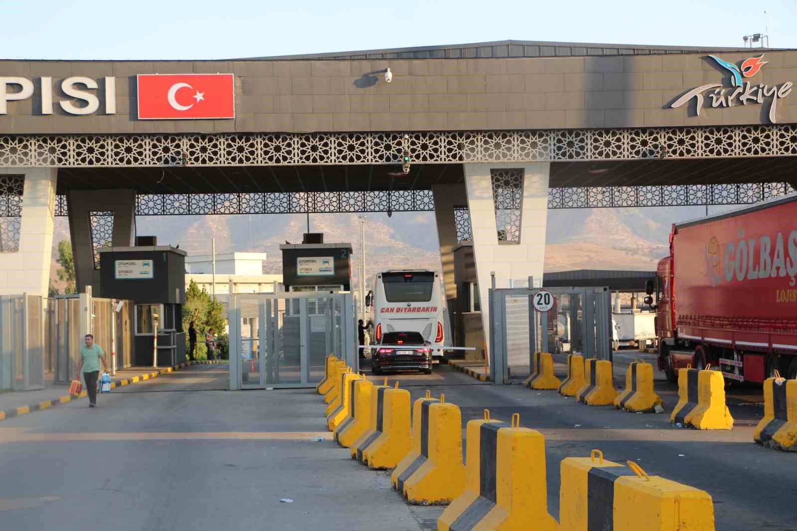 Terör örgütü PKK’nın silah bırakma programını takip edecek heyet Irak’a geçiş yaptı 