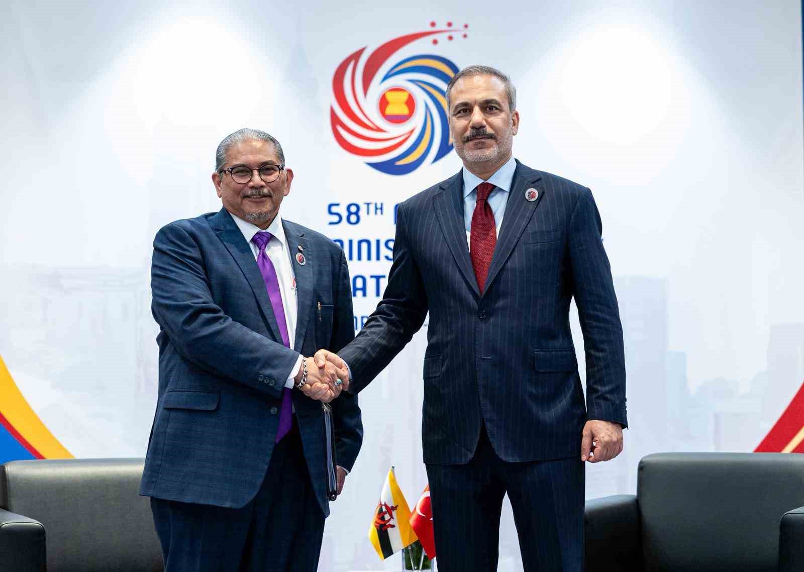 Dışişleri Bakanı Fidan, Brunei Darusselam Dışişleri İkinci Bakanı Erywan Yusof ile görüştü