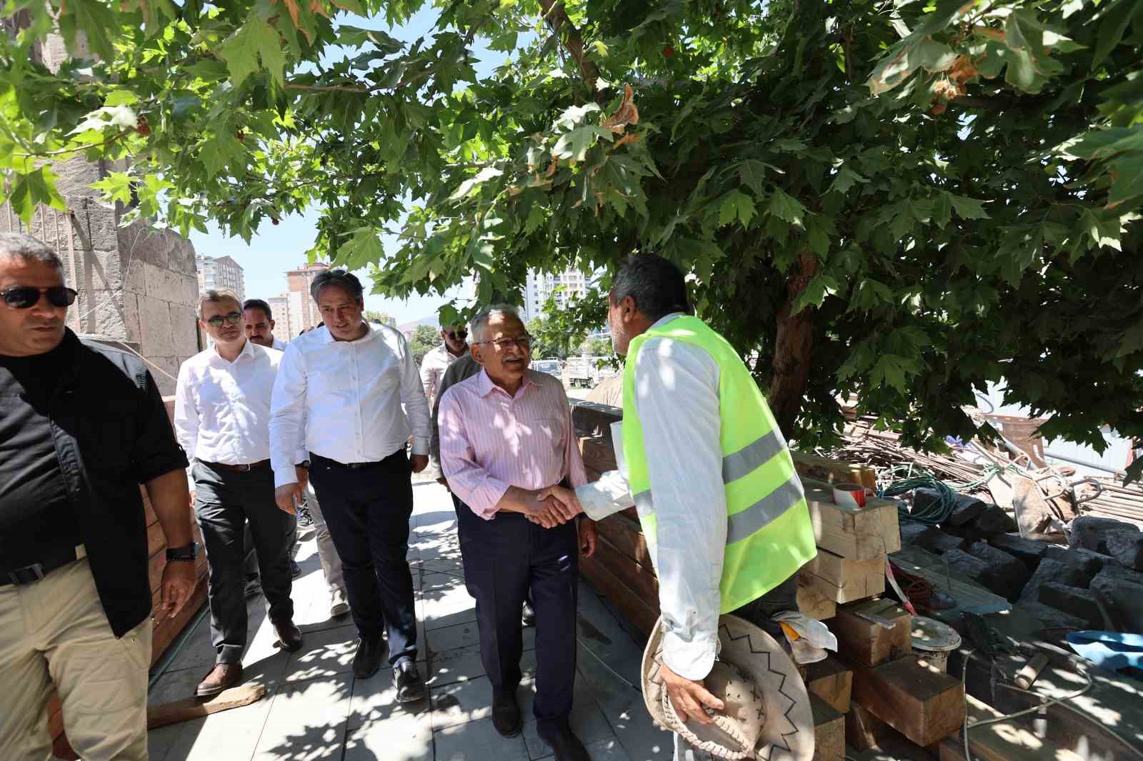 Başkan Büyükkılıç’tan Tasmakıran Camii restorasyon çalışmalarına yakın takip 