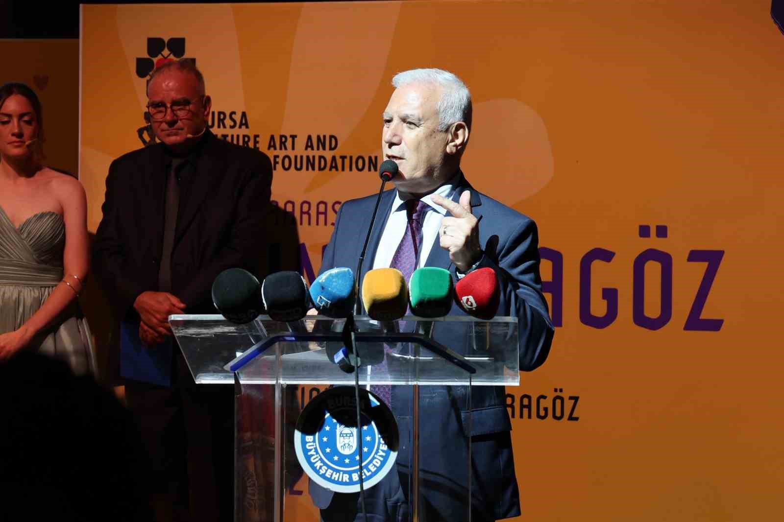 Altın Karagöz Halk Dansları heyecanı Bursa’yı sardı 