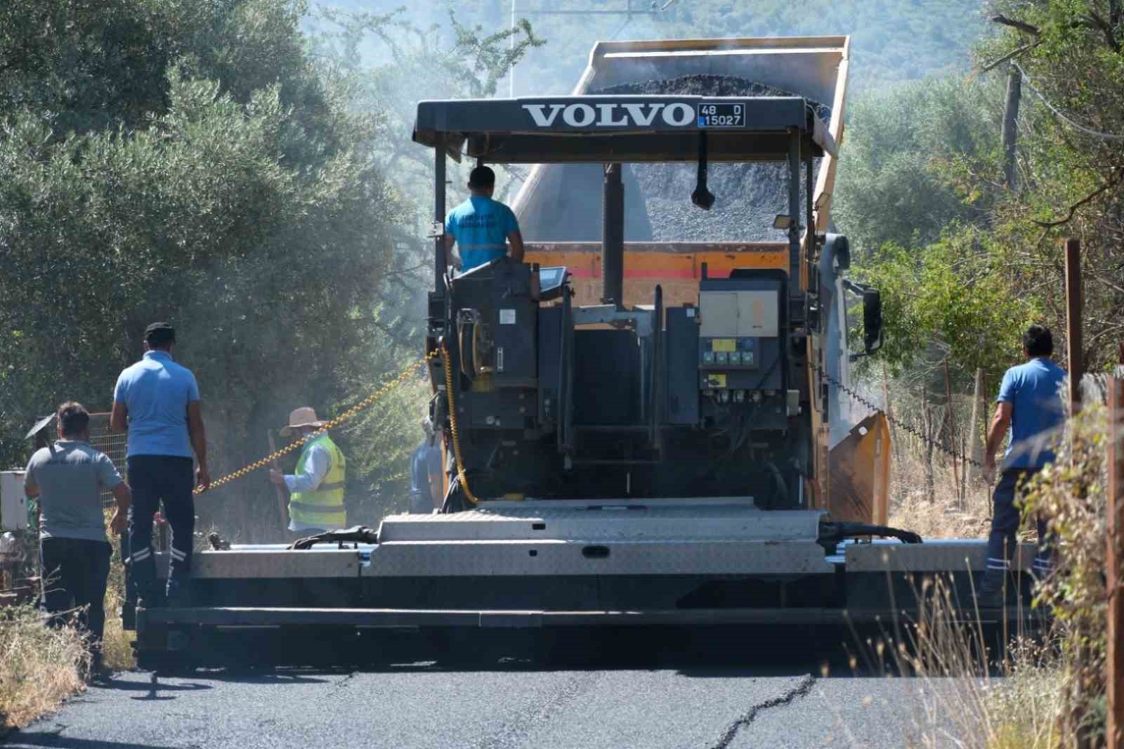 Bodrum Belediyesi asfalt çalışmalarına devam ediyor 