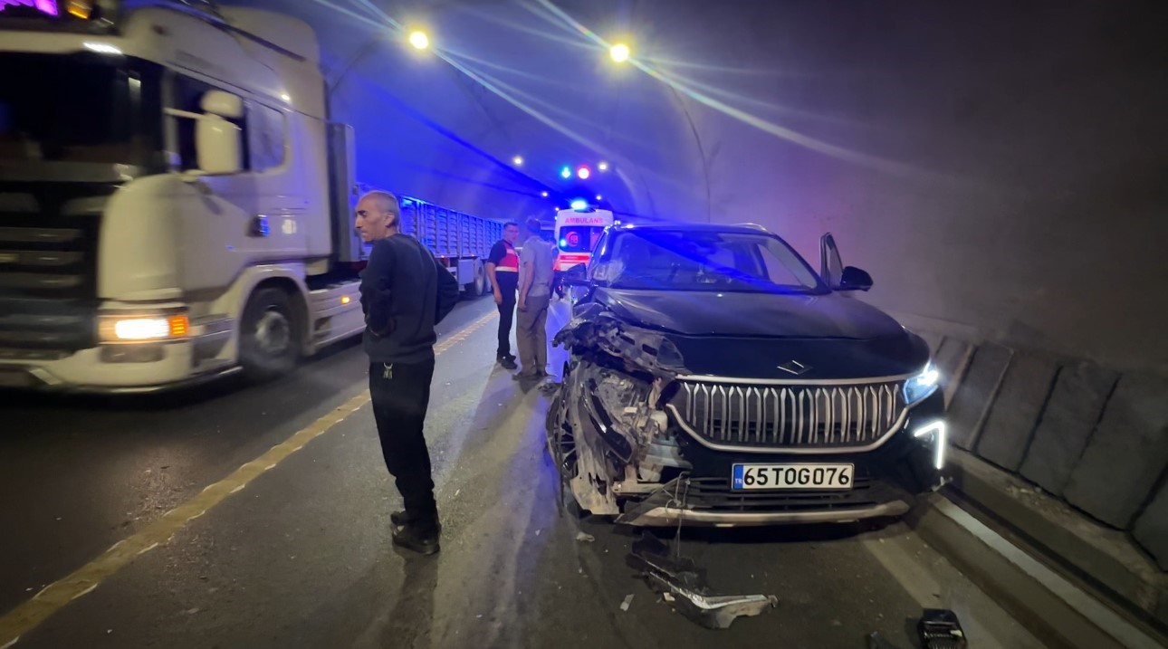 TOGG, Güzeldere Tüneli’nde kaza yaptı 