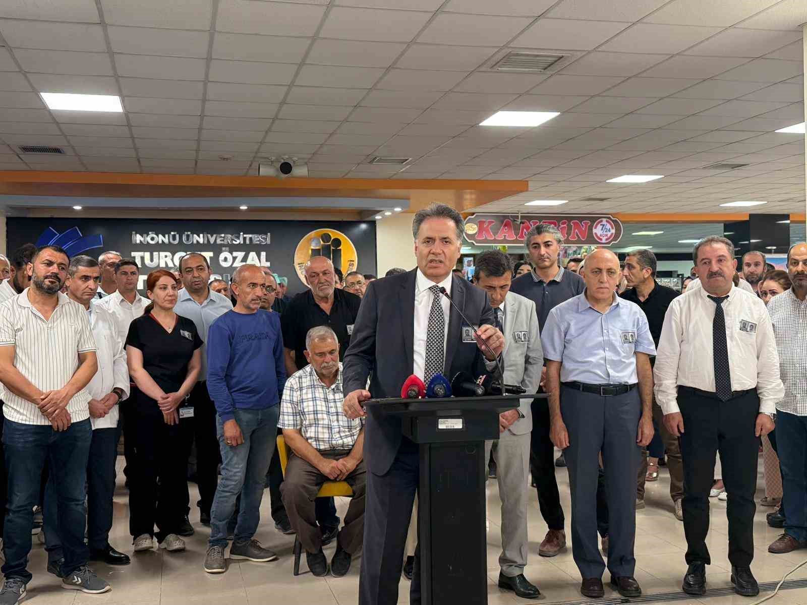 Kazada hayatını kaybeden sağlık görevlilerine hüzünlü veda 