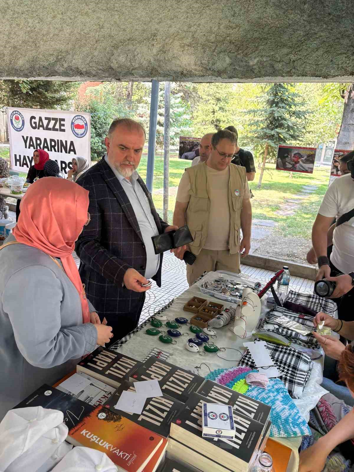 Eğitim Bir Sen Ankara 1 No’lu Şubesi’nden Gazze’ye yardım panayırı 