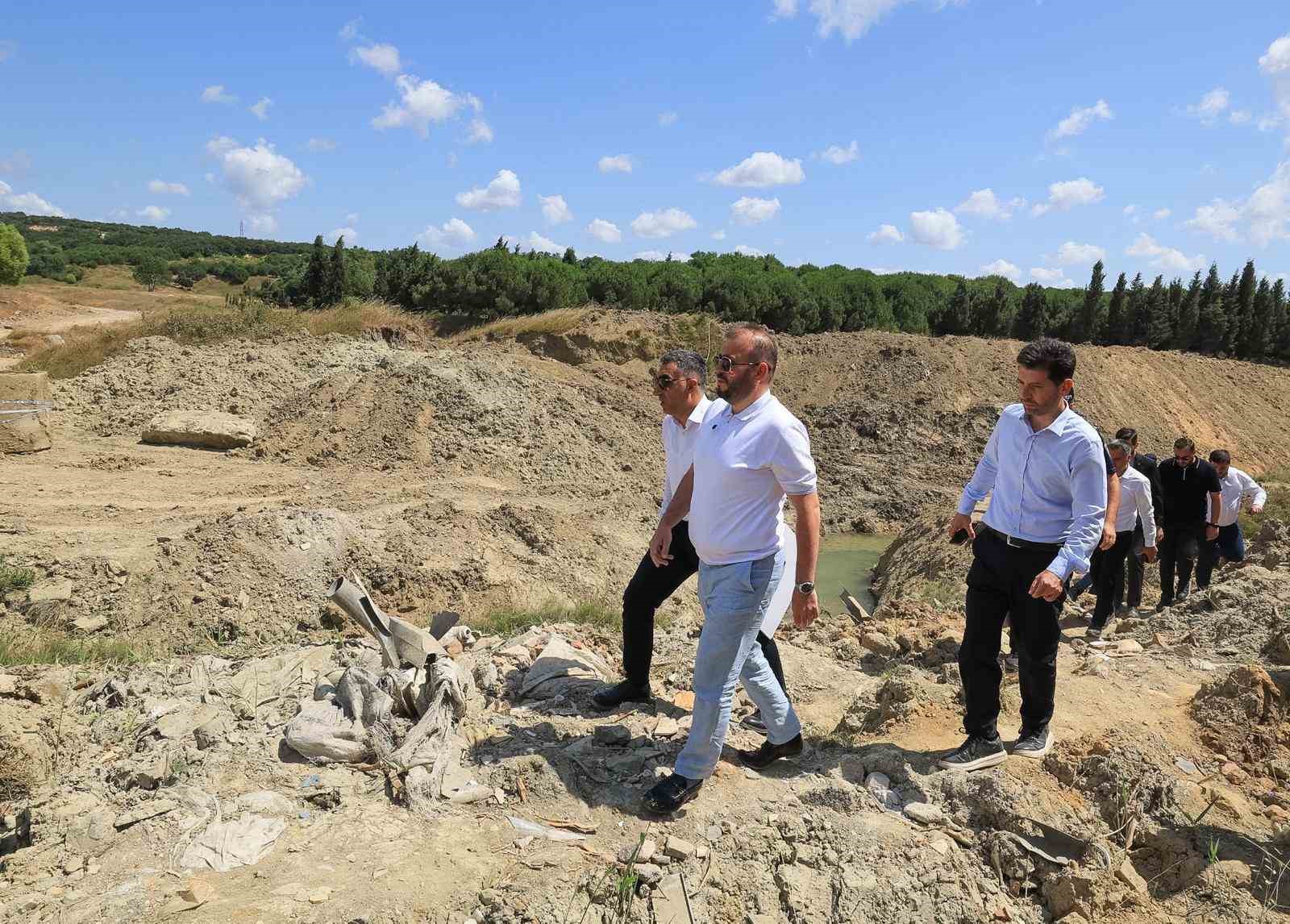 İBB’nin atık döküm alanına bakanlıktan durdurma kararı 