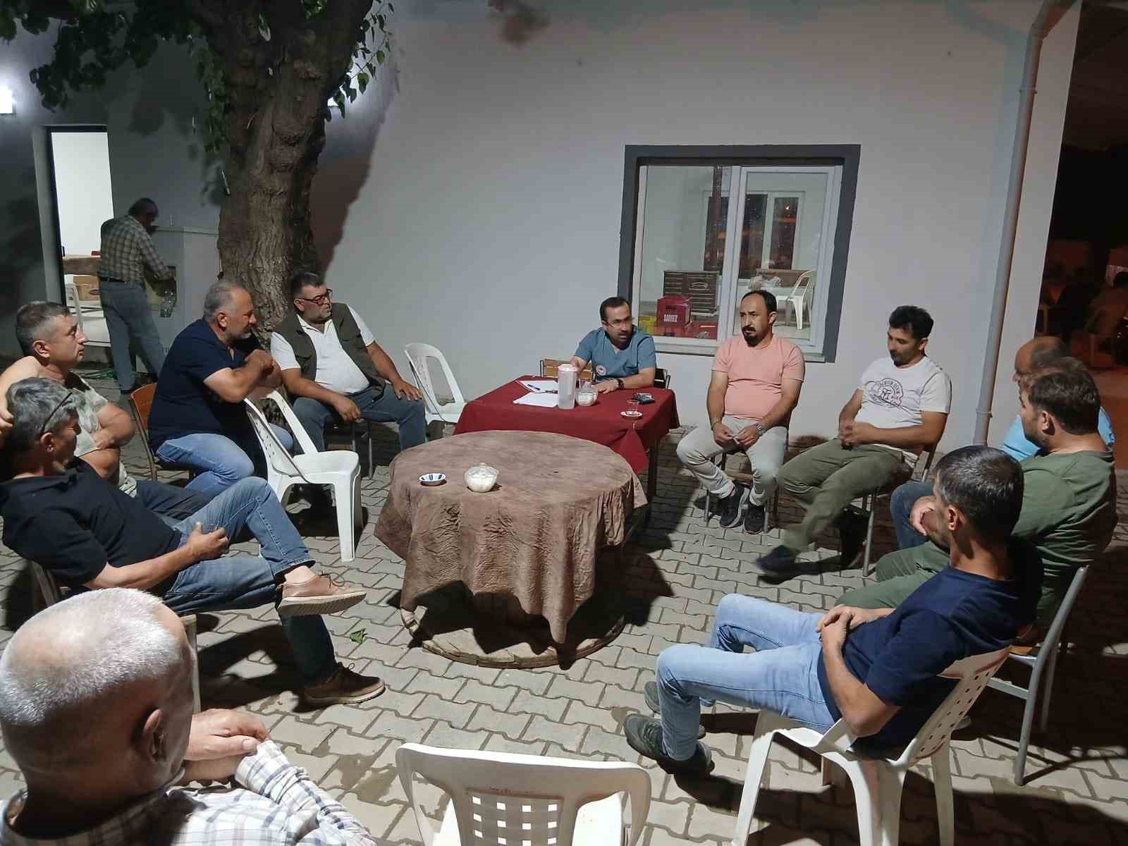 Nazilli’de çiftçilere hayvan hastalıkları ve süt hijyeni eğitimi 
